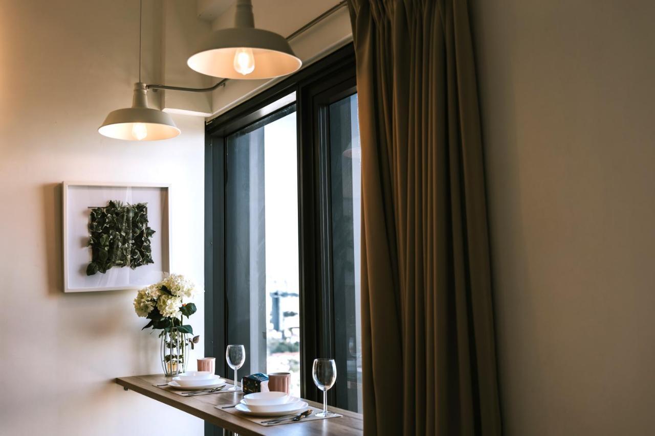 Muji Studio 2 - Seaview At 218 Tropicana Near Komtar Food Heaven With Netflix & Tv Box George Town Esterno foto